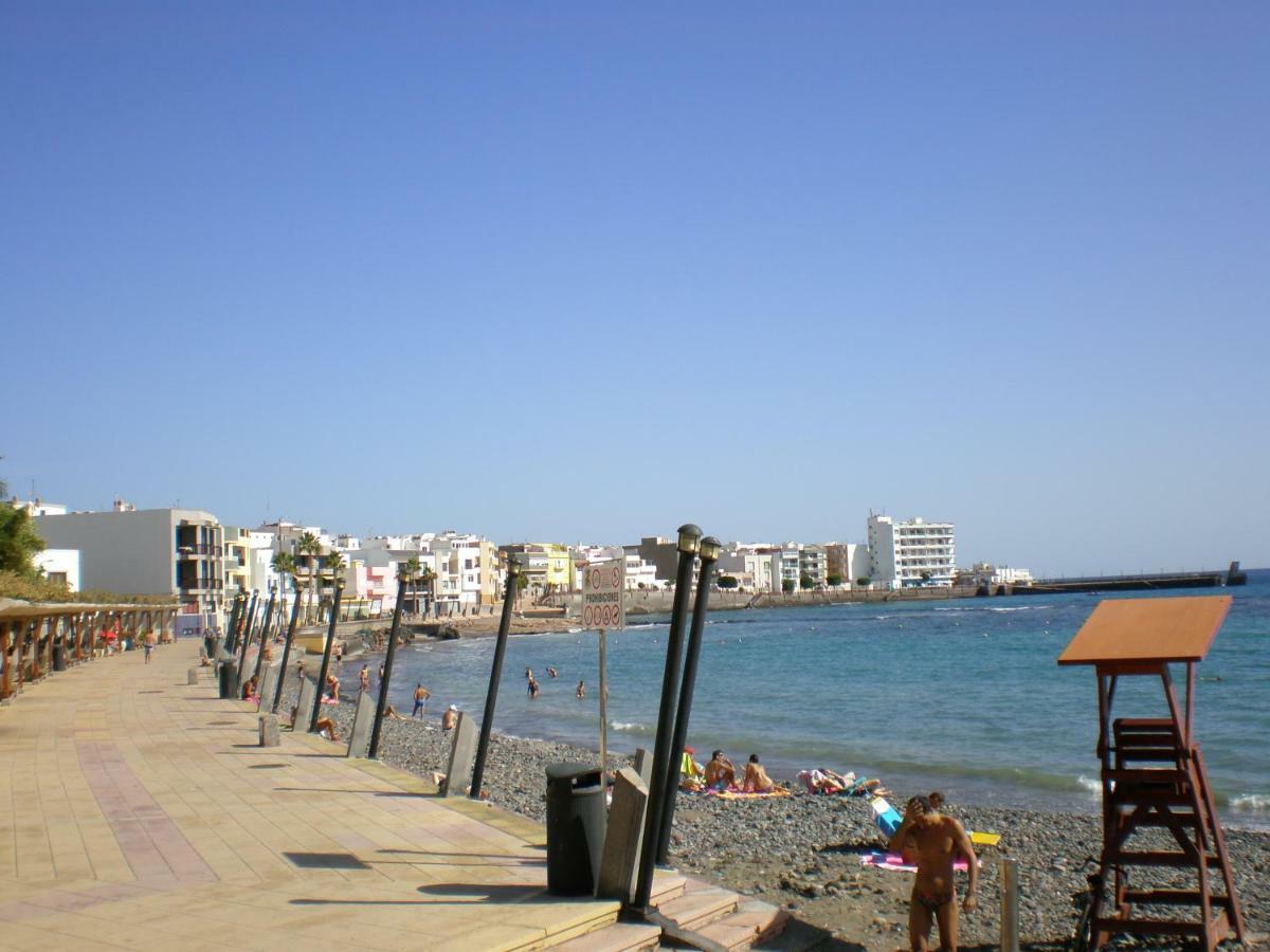 Ferienwohnung A Un Paso Del Mar Arinaga Exterior foto